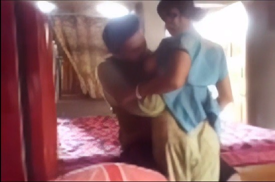 Bangalore lo mana vadu house owner aunty tho sex