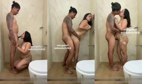 Nepali Couple Chudai at bathroom