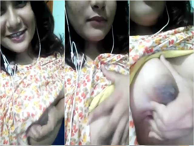 Bangladeshi chubby girl shiowing boonies
