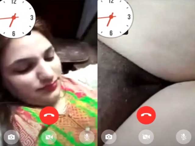 Beautiful Pakistani houseife showing pussy on video call