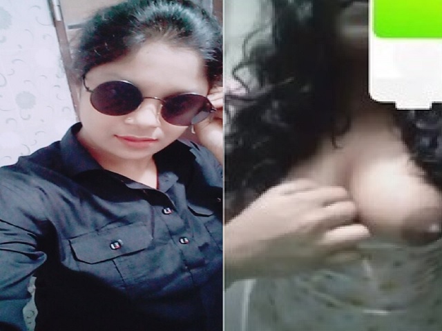 Bengali girl boob show on video call viral clip
