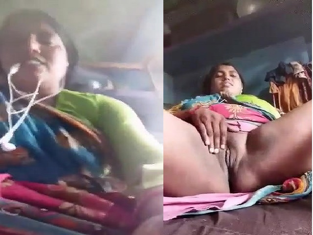 Bengali village boudi pussy fingering after lifting saree