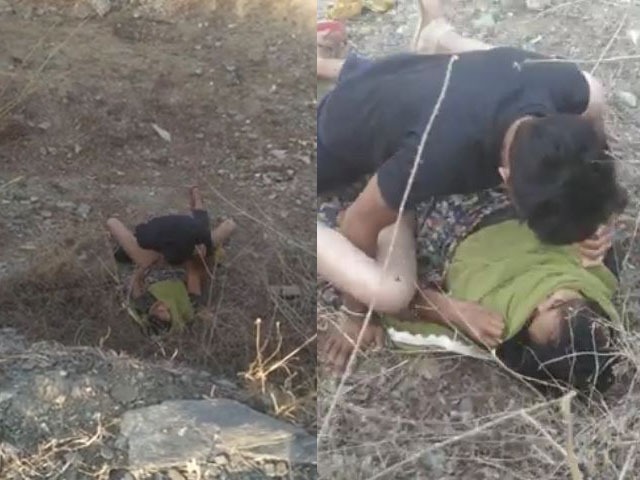 Dehati Randi fucked outdoors by young boy