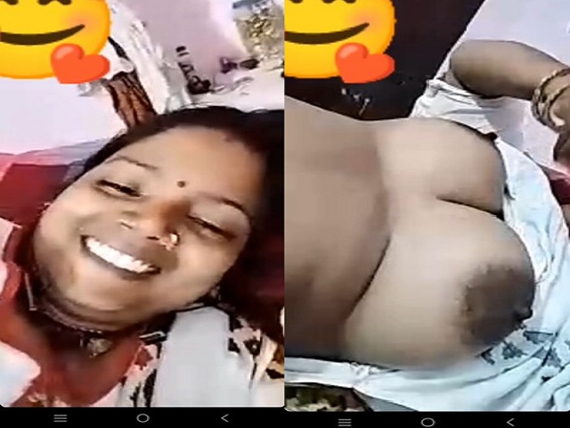 Desi Bhabhi Shows Big Boobs And Pussy Viral Clip
