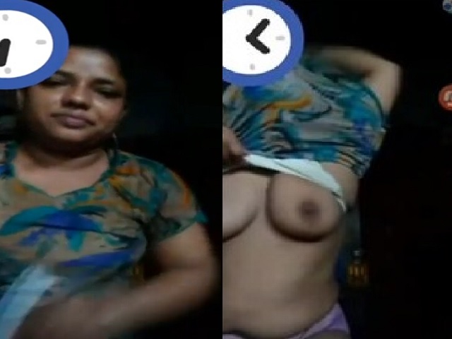 Desi bhabhi showing nude body parts for lover