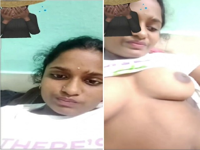 Desi girl video chat showing private parts