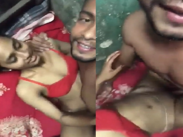 Desi lovers making their fuck video on mobile cam