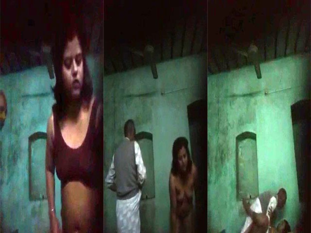 Desi old man having sex with young Bhabhi