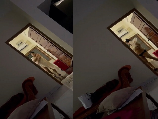 GF boob show while talking to lover in bedroom