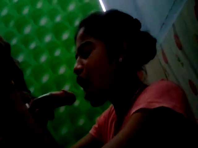Indian girl giving blowjob to lover