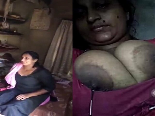 Mallu chechi exposing nude body to friend