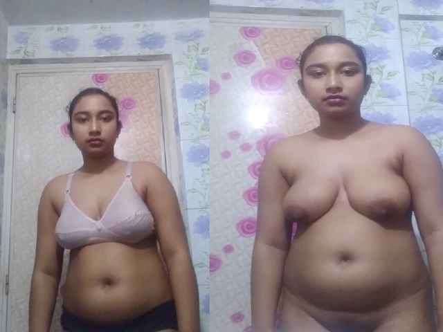 Pakistani girl big boobs press and pussy finger