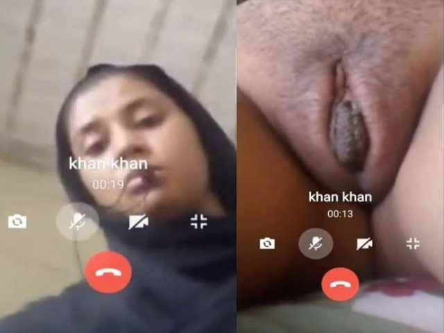 Pakistani wife showing her amazing pussy on VC