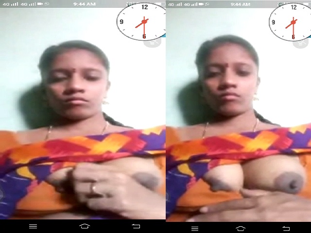 Tamil aunty boobs show in open blouse viral show