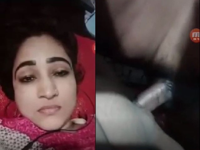 Beautiful Desi Bhabhi fucked on cam