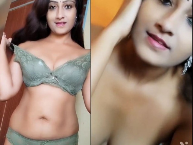 Beautiful Indian Bhabhi striptease selfie video