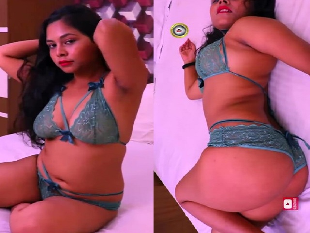 Big ass cam girl see through bikini FSI sex