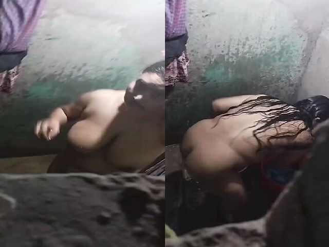 Big ass mom bathing caught by incest horny son