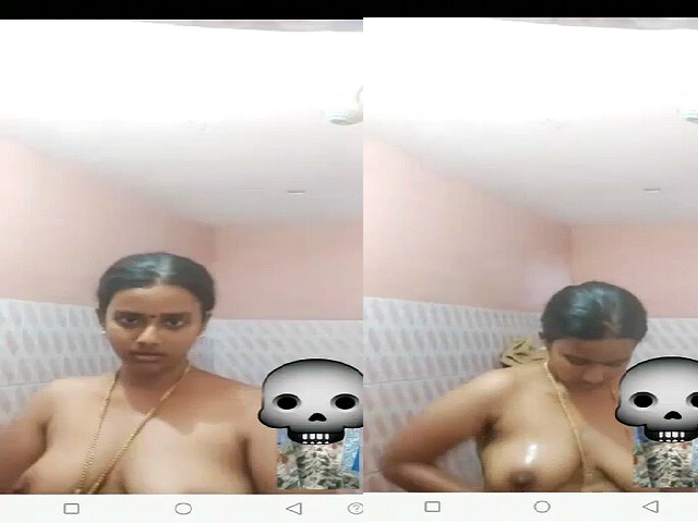 Big boobs wife naked bathing viral video call