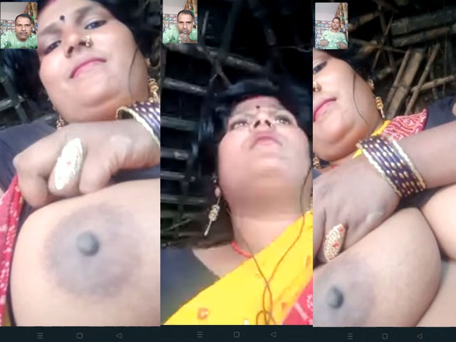 Busty village Bhabhi showing her big melons