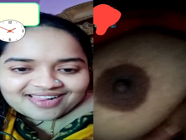 Chubby bhabhi viral big boobs showing on live cam