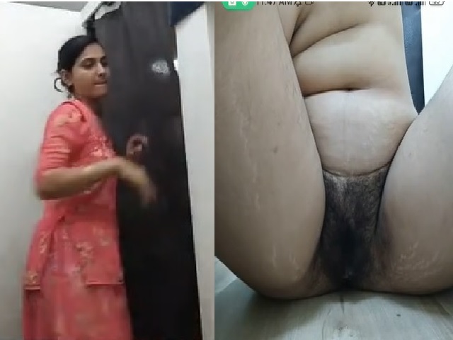 Clear Hindi talking of desi cheating wife on video call