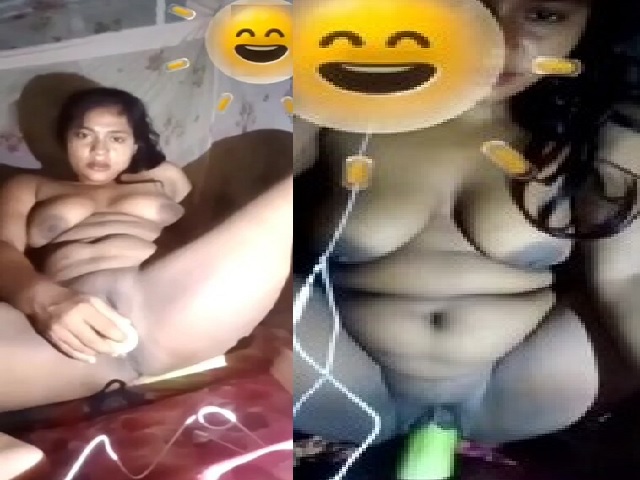 Cucumber masturbating pussy by desi girl nude live