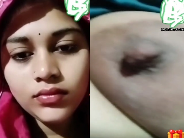 Cute girl naked show on private cam with boyfriend