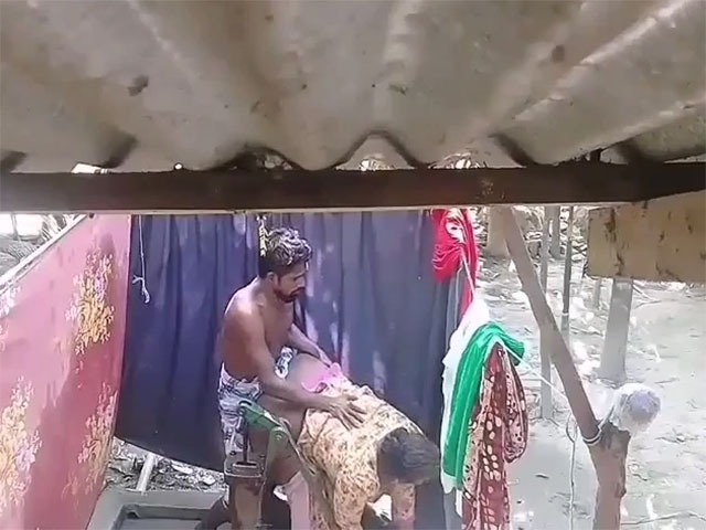 Fatty Bangladeshi wife fucked by Devar in open