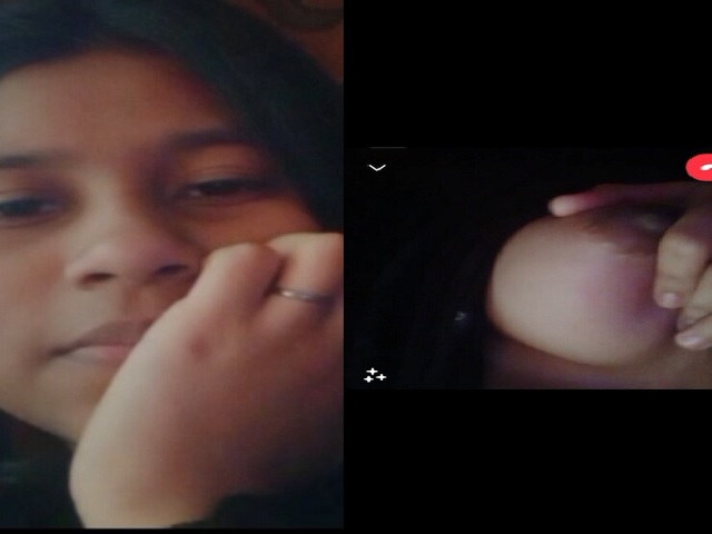 Girlfriend showing round boobs on video call sex