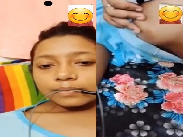Girlfriend topless video call boobs show to lover