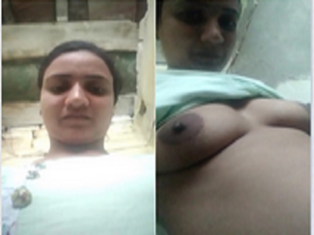 Horny bhabhi naked video making viral bathroom MMS