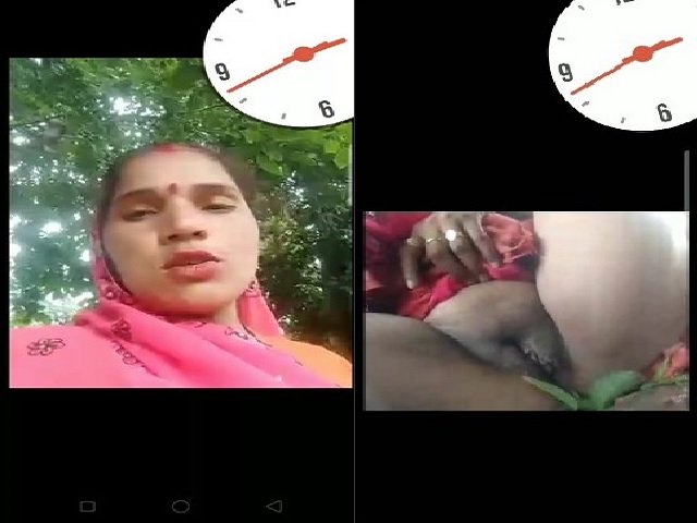 Horny bhabhi viral desi nude video showing pussy