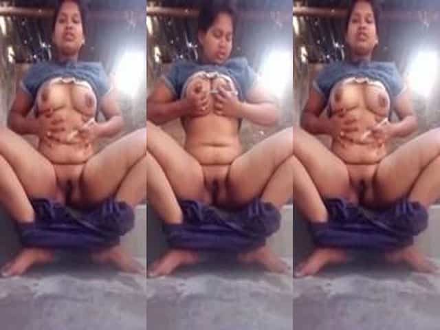 Horny village girl masturbating her pussy on selfie cam