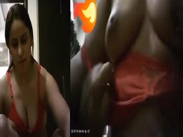 Hot Pakistani sex slut handling client dick