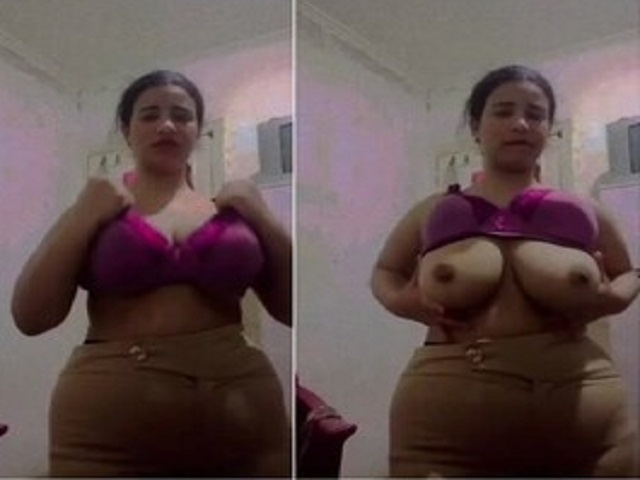 Huge boobs in bra gets opened by busty MILF viral clip