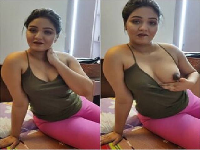 Pregnant bhabhi boobs show viral video MMS