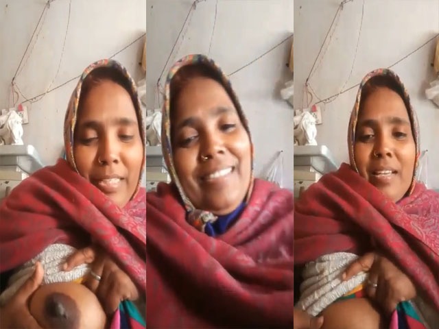 Village Real Dehati Bhabhi Intense Video Call With boyfriend