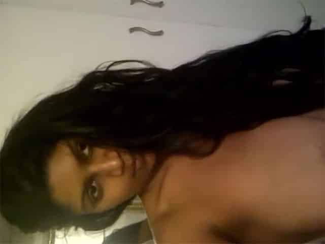 Sexy Tamil girl teasing her boyfriend on selfie cam