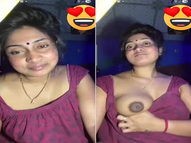 Village bhabhi tempts by moving nighty and showing boobs