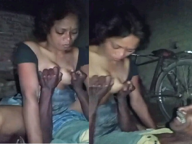 Village desi randi sex riding old man dick