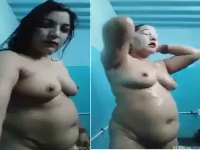 Village mature aunty nude shower bath MMS