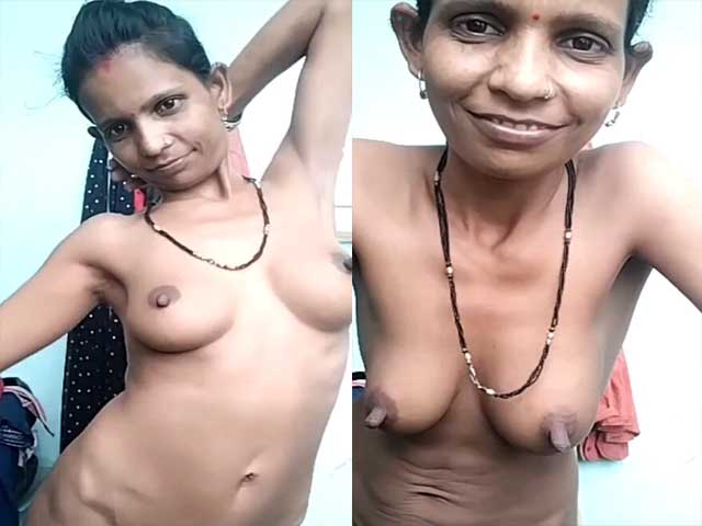 Village mature housewife making her own nude video