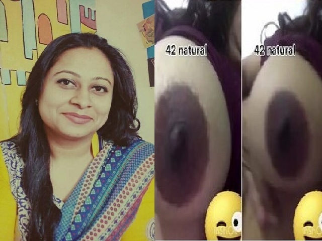 Big round boobs aunty topless on Bengali viral video call