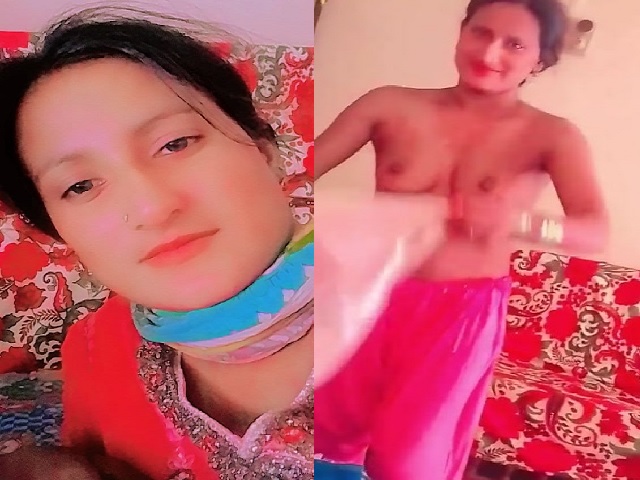 Pakistani wife dress change in front of secret lover