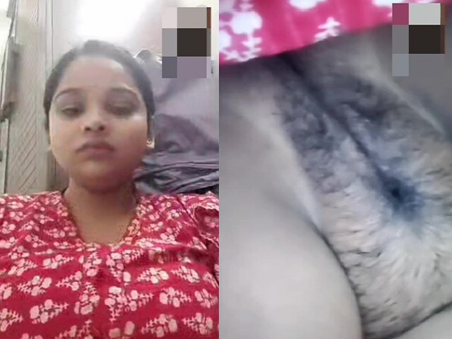 Chubby ex-girlfriend pussy showing on video call